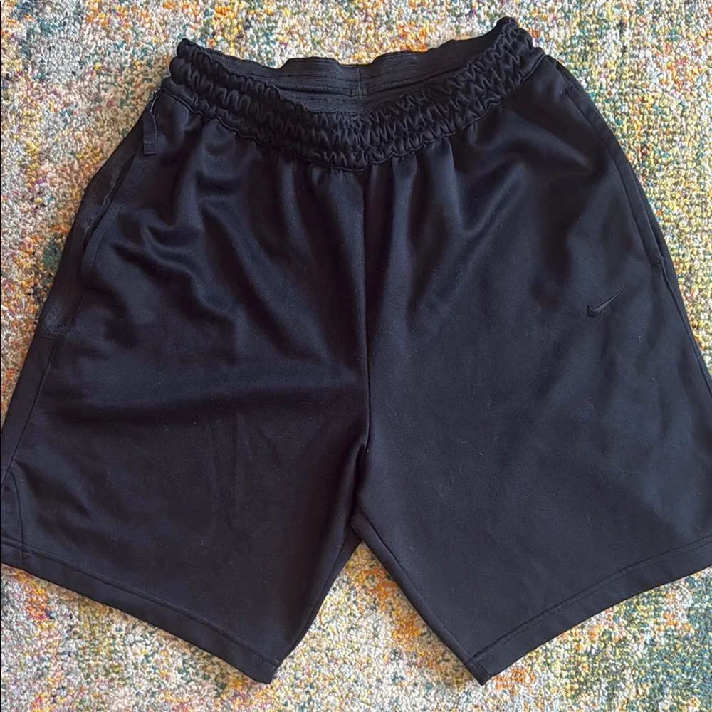 Nike Basketball Dri-Fit Spotlight Solo Swoosh Shorts - Picture 1 of 10